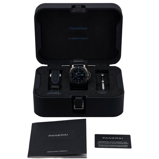 Panerai Submersible PAM00799 Image 7